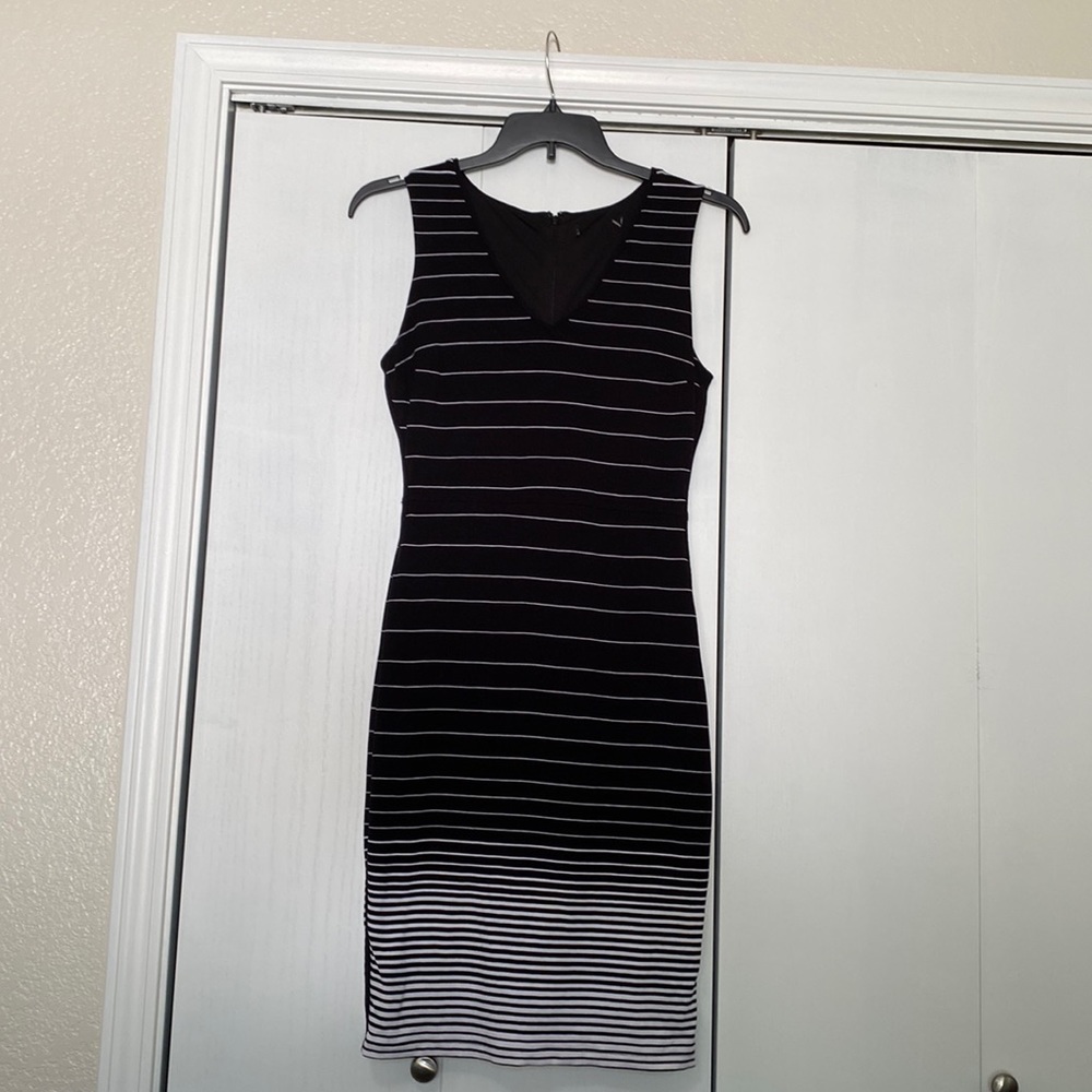 White House Black Market size 10 bodycon dress